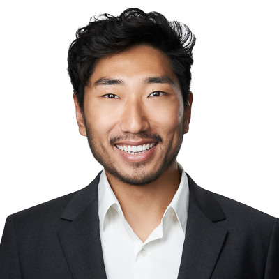 Headshot for LinkedIn_0003